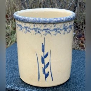 Vintage Robinson Ransbottom RRP Roseville Wheat Blue Spongeware 1 Qt High Jar